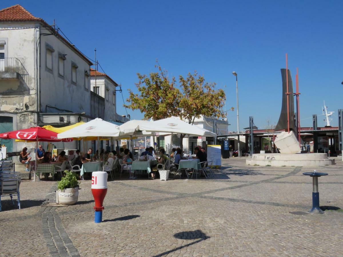 Tejo House River Lisbon Almada Exterior photo